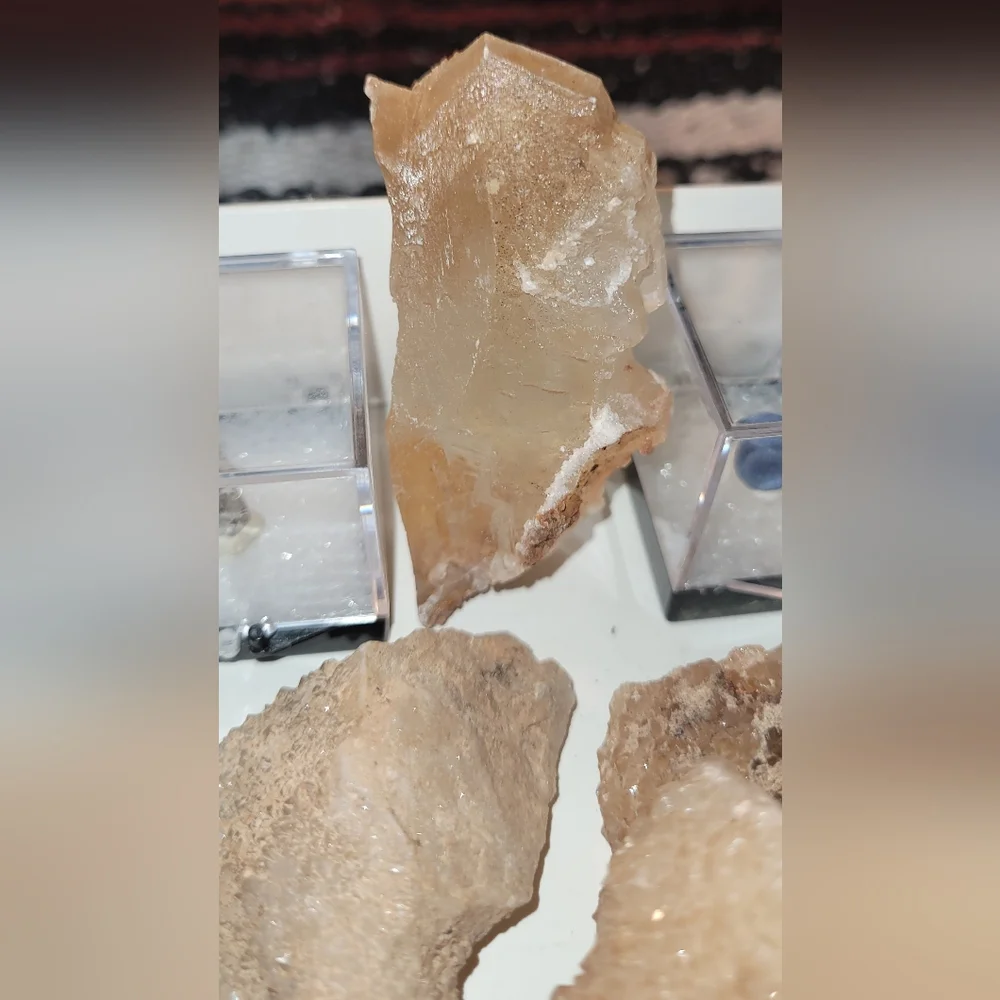 RARE All United States Found Crystals and Mineral Specimens Raw (Rare Ones Also) - Picture 7 of 14